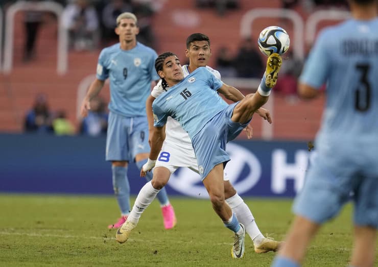 היה חלק ממסע הקסם באליפות אירופה והמונדיאליטו. עבד במדי נבחרת הנוער (צילום: AP Photo/Ricardo Mazalan) עבד