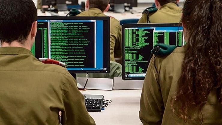 חיילי 8200 (צילום: דובר צה"ל) חיילי 8200