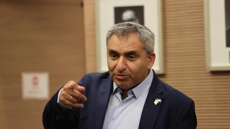 זאב אלקין   בוועדת החוץ והביטחון