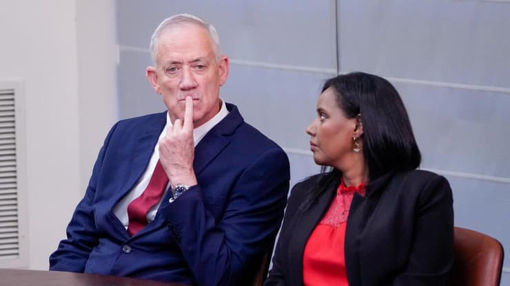 בני גנץ ויאיר לפיד בהצהרה פנינה תמנו-שטה