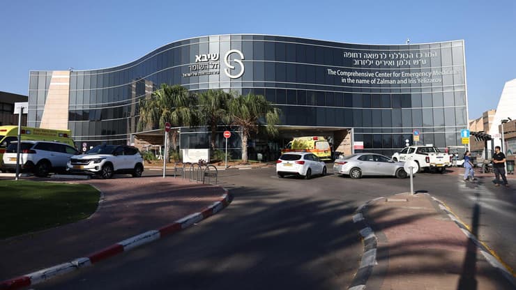 בית החולים שיבא זמן קצר לאחר הגעת שיירת ראש הממשלה