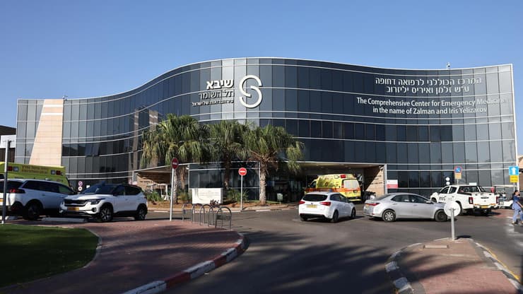 בית החולים שיבא זמן קצר לאחר הגעת שיירת ראש הממשלה