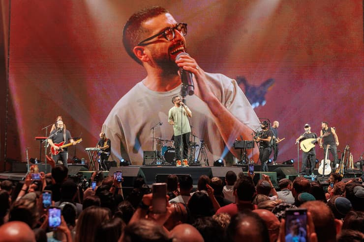 מתוך ההופעה של חנן בן ארי, אקספו תל אביב