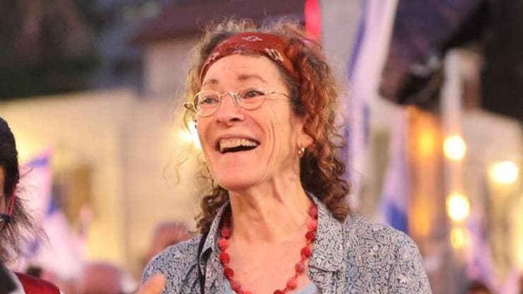 יהודית רביץ במחאה בקפלן