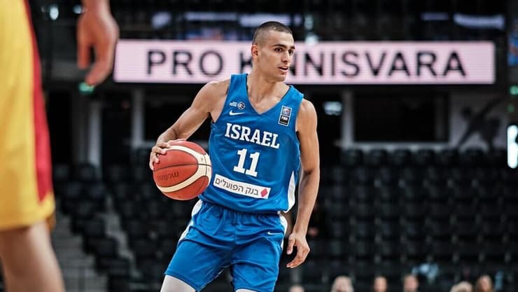 שחקן נבחרת ישראל בכדורסל ים מדר