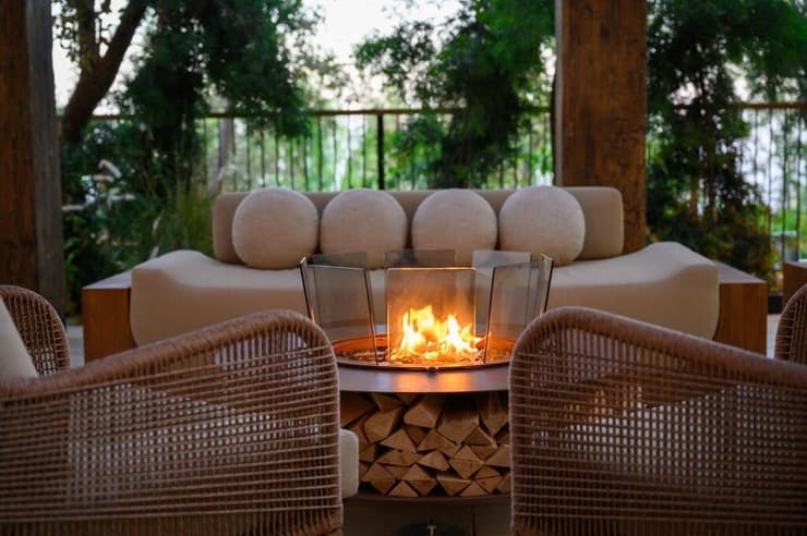 מרפסת הלובי מלון כנען