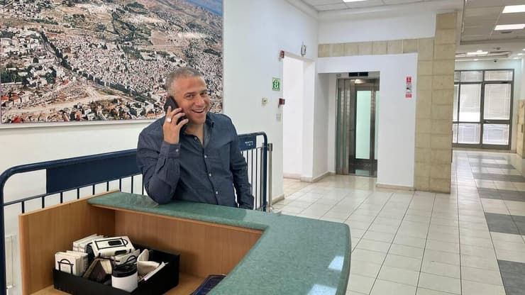 ינון מגל
