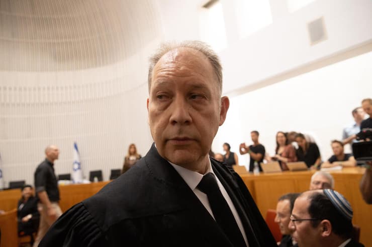 הפריימריז בסכנה? עו"ד אילן בומבך (צילום: אלכס קולומויסקי) דיון בג"ץ בעתירות נגד חוק יסוד: השפיטה