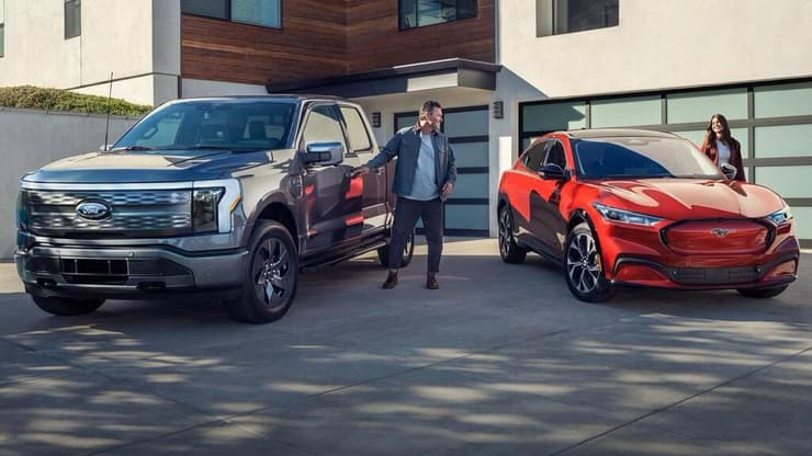 פורד F150 לייטנינג מוסטנג מאך-E