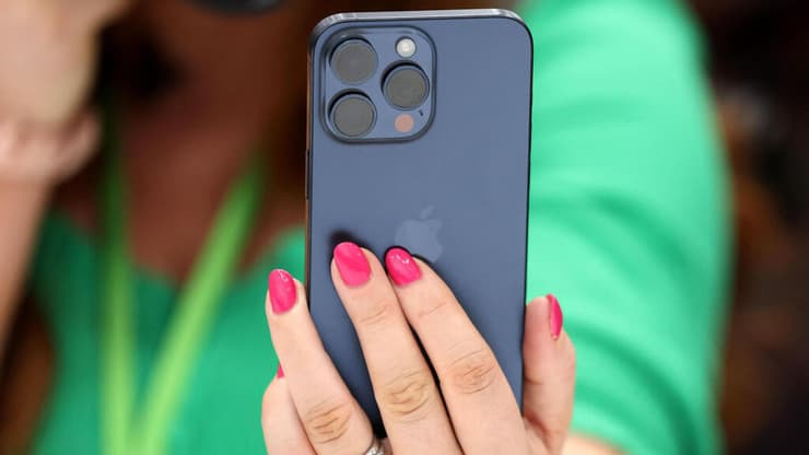 אייפון 15 פרו