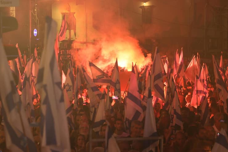 הפגנה נגד המהפכה המשפטית בקפלן, תל אביב
