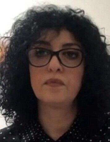 כלות הנובל נרגס מוחמדי. "אל תהרסו את העיר שלי" (מתוך ויקיפדיה) איראן נרגס מוחמדי פעילה למען זכויות אדם כלואה מועמדת אולי ל פרס נובל ל שלום