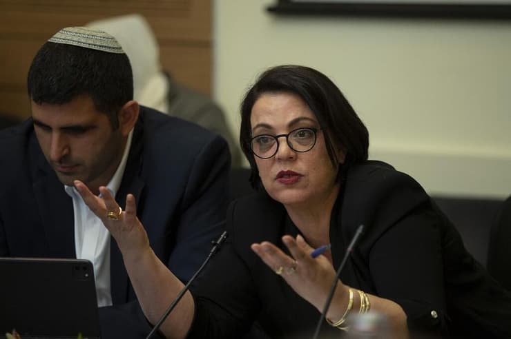 גלית דיסטל-אטבריאן