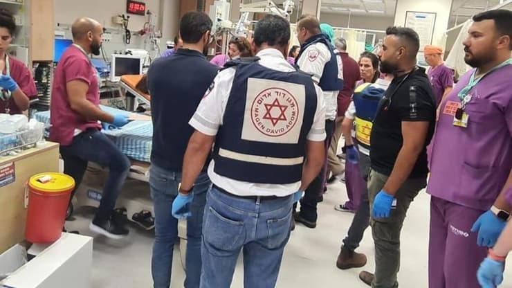 המלחמה על חיי הפצועים בסורוקה בשעות הראשונות של יום הטבח (צילום: דוברות סורוקה) מלחמה חרבות ברזל בית החולים סורוקה