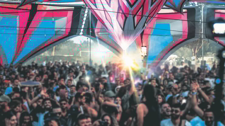 נובה - חרבות ברזל - לתקציר כתבה מוסף 7 לילות