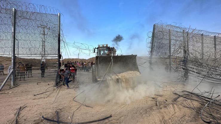 פריצת הגדר בגבול עזה