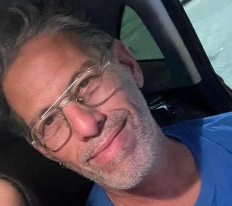 קרינה אנגל ברט ומשפחתה נחטפו מקיבוץ ניר עוז לעזה