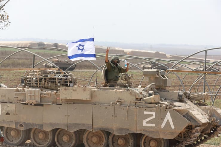 כוחות צה"ל בדרום (צילום: גדי קבלו) כוחות צה"ל בעוטף עזה