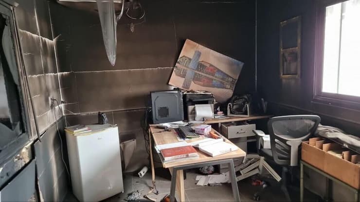 נזקים ברפת בקיבוץ עלומים שבעוטף עזה