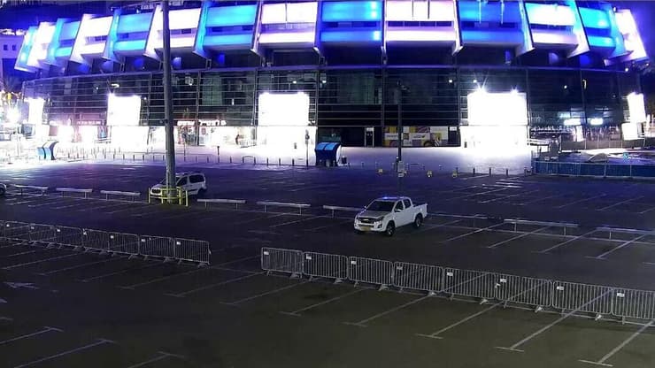 אצטדיון מנורה (צילום: מטה החטופים והנעדרים) אצטדיון מנורה פרויקט הארה של מטה החטופים והנעדרים