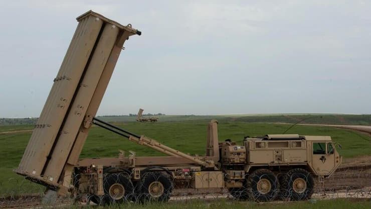 סוללת THAAD (Photo: AFP / HANDOUT / DVIDS / US ARMY) THAAD missile defense system