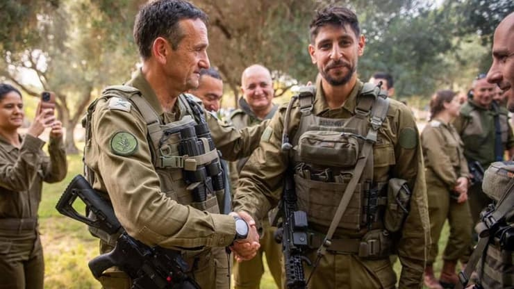 עידן עמדי והרמטכ"ל עידן עמדי והרמטכ"ל