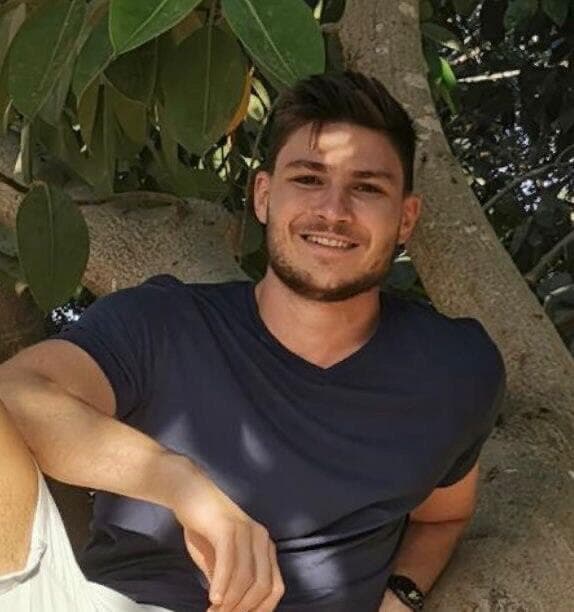 סשה  טרופנוב
