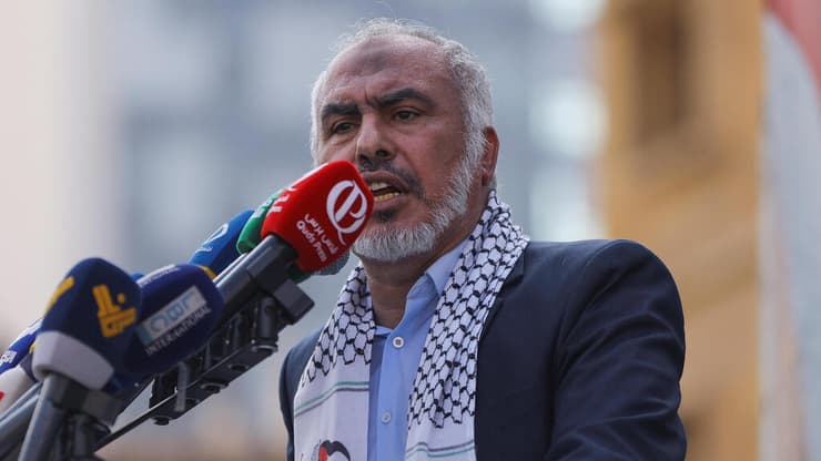 "מסגרת מקיפה". בכיר חמאס ראזי חמד (צילום: REUTERS/Amr Alfiky) ראזי חמד מחבל חמאס נואם ב ביירות