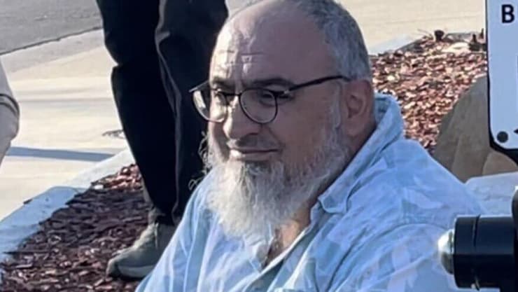 רק שנת מאסר אחת. פרופסור לואי עבדל פתח אלנאג'י החשוד בתקיפה של פול קסלר