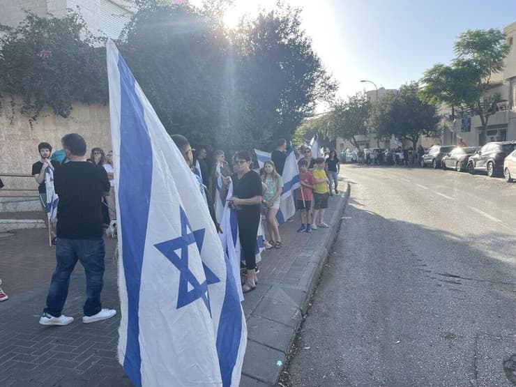 אלפים חולקים כבוד אחרון לתצפיתנית סמ"ר ים גלס ז"ל ומלווים אותה בדרכה האחרונה
