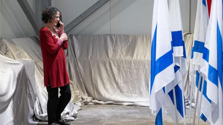 רגעי ההגעה של משפחת הרן שהם