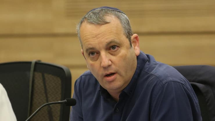 גלעד קריב  דיון בעניין רישוי כלי ירייה והפיקוח על החזקתם  בוועדה לענייני ביקורת המדינה