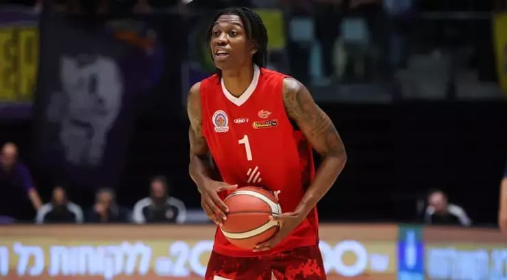 בוקר. מצטרף לקבוצה של יהוא אורלנד (איציק בלניצקי, ONE) בוקר. מצטרף לקבוצה של יהוא אורלנד