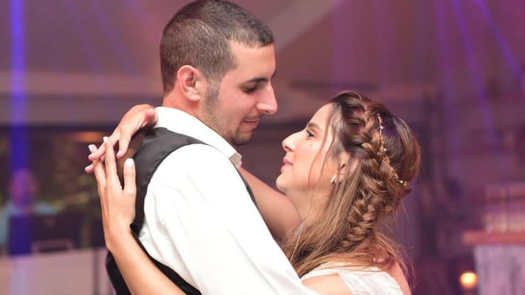 עידו ונעה ביום חתונתם