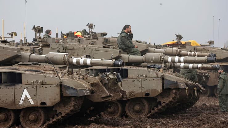 חיילים ליד גבול מושב קדמת צבי ברמת הגולן