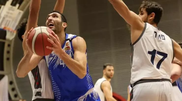 לא מתאמן עם הקבוצה מאז אוקטובר. משעור (באדיבות מכבי רמת גן, one) לא מתאמן עם הקבוצה מאז אוקטובר. משעור