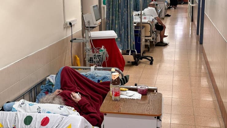 בית חולים מחלקה פנימית פנימיות עומס