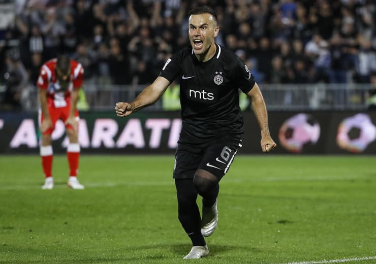 יעזוב בקיץ. נאתכו (Srdjan Stevanovic/Getty Images) שחקן פרטיזן בלגרד ביברס נאתכו