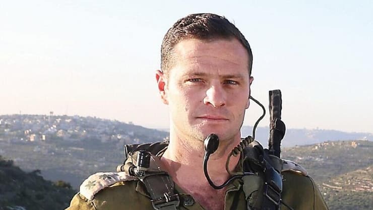 נלחם במחבלים שעשו את דרכם לאופקים - ונהרג. סא"ל יהונתן צור ז"ל (צילום: שאול גולן) סא"ל יהונתן צור ז"ל