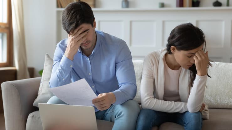 גזירות כלכליות (אילוסטרציה) (צילום: shutterstock) גזירות כלכליות (אילוסטרציה)