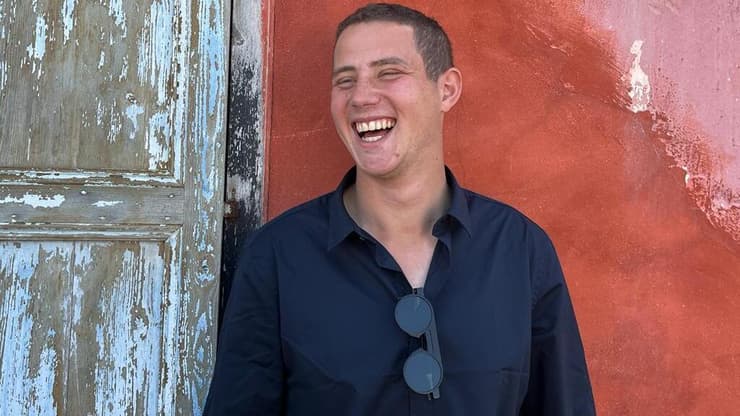 עומר נאוטרה