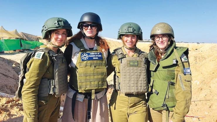 דברה מסינג בביקורה בישראל