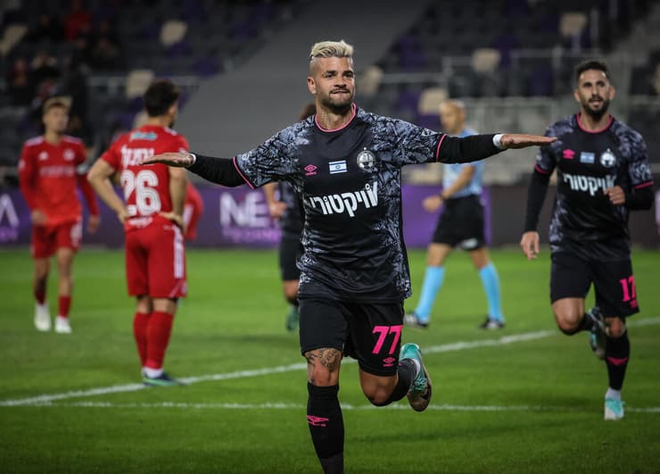 יעזוב גם הוא. רותם חטואל (צילום: עוז מועלם) רותם חטואל