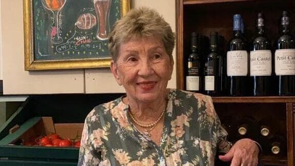 עדנה בלושטיין