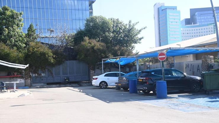 שטיפת הרכבים ברעננה בה עבדו המחבלים