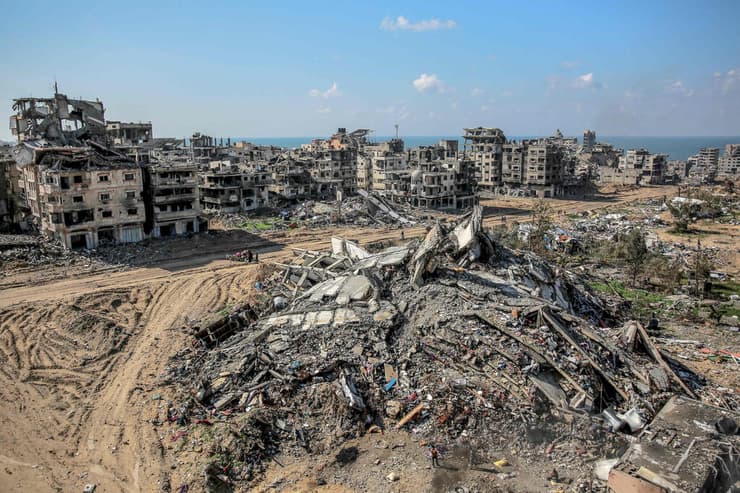 "היינו בשוק מאיך שזה נראה, ושאלנו את עצמנו: 'מה לעזאזל הם עושים?'". ההרס בעזה, פברואר 2024 (צילום: AFP) רצועת עזה לאחר תקיפות צה"ל