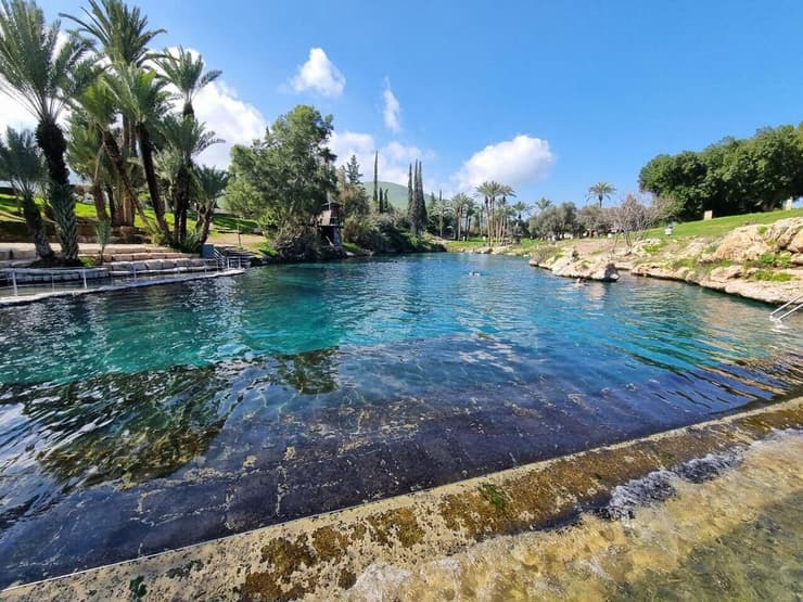 טבילה חורפית בסחנה