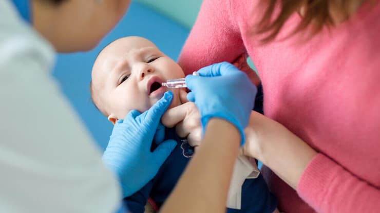 החיסון נגד נגיף פוליו בטוח ויעיל. אילוסטרציה (צילום: shutterstock) חיסון נגד נגיף פוליו