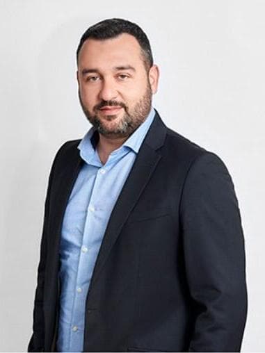 עו"ד יונתן גמרניק