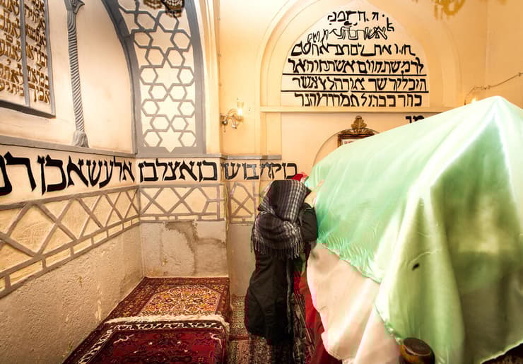 חדר הקבורה של מרדכי היהודי ואסתר המלכה
